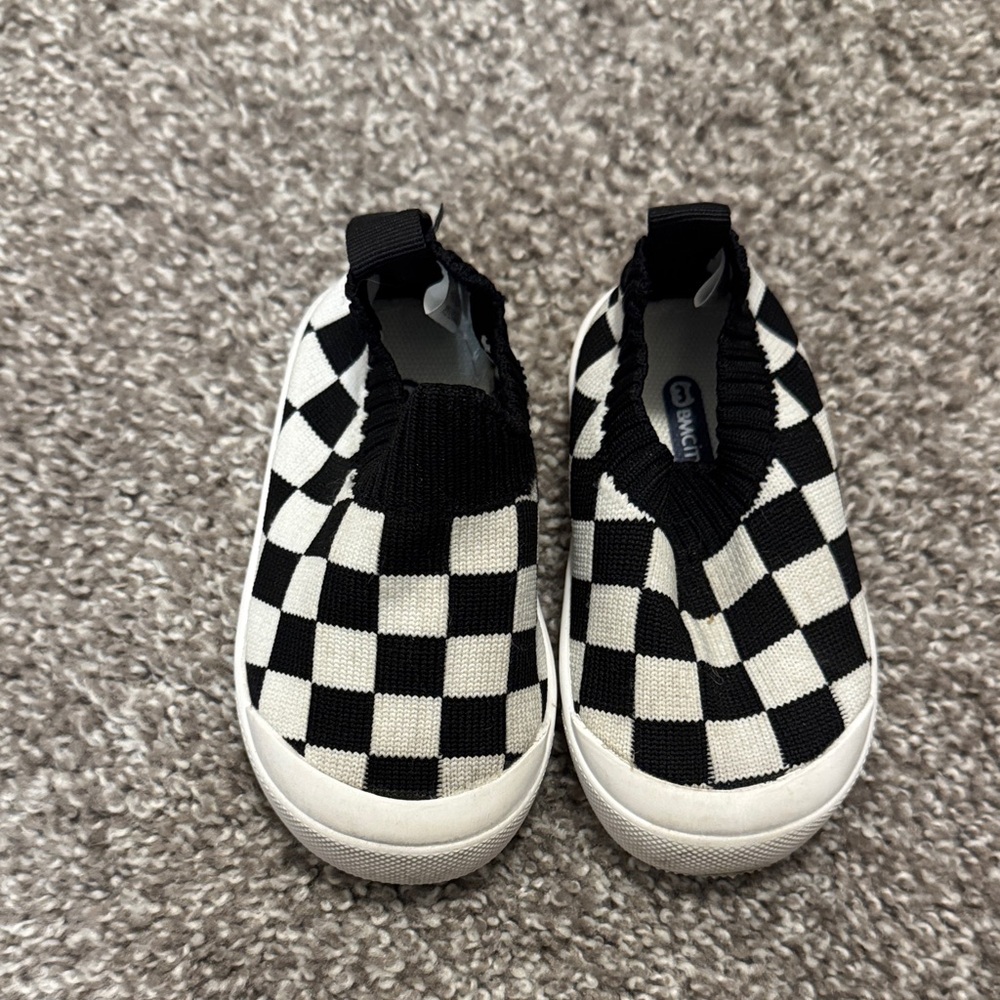 Baby Sneakers Lightweight Breathable Mesh First Walkers Shoes 6-24 Months